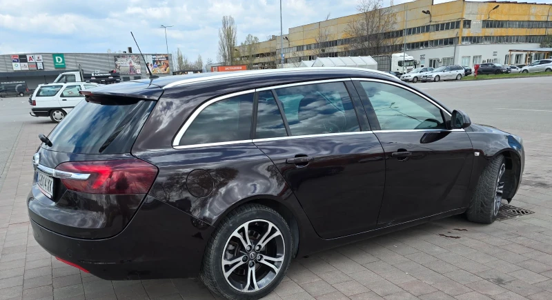 Opel Insignia, снимка 5 - Автомобили и джипове - 51217573
