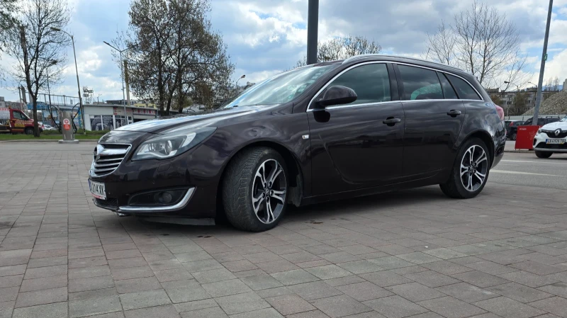 Opel Insignia, снимка 10 - Автомобили и джипове - 51217573