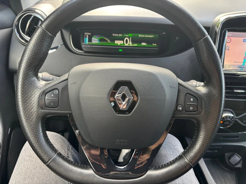 Renault Zoe INTENSE R110, снимка 9 - Автомобили и джипове - 52383544