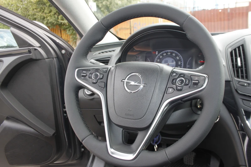 Opel Insignia 2.0CDTI* COSMO* 2015г.* FULL ЕКСТРИ* , снимка 13 - Автомобили и джипове - 52173962