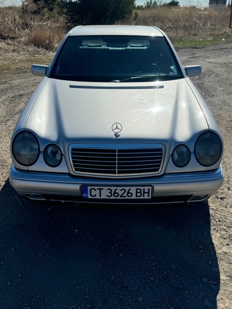 Mercedes-Benz E 250, снимка 4 - Автомобили и джипове - 53271787