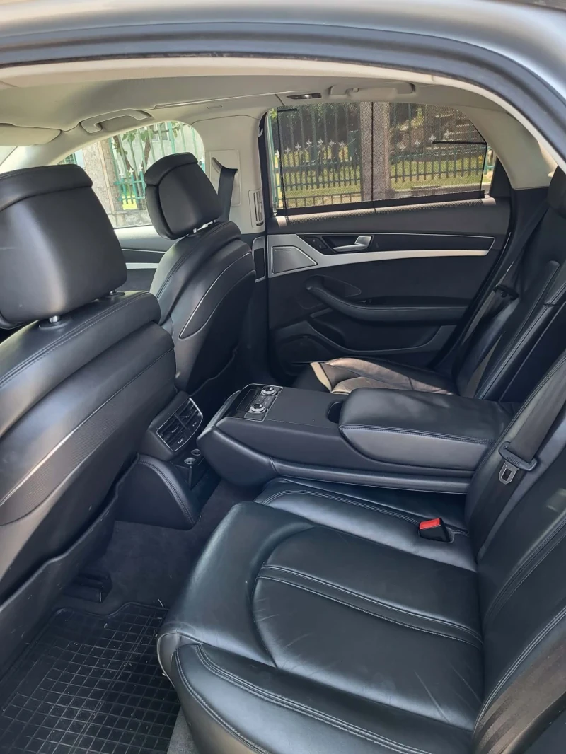 Audi A8, снимка 8 - Автомобили и джипове - 53090436