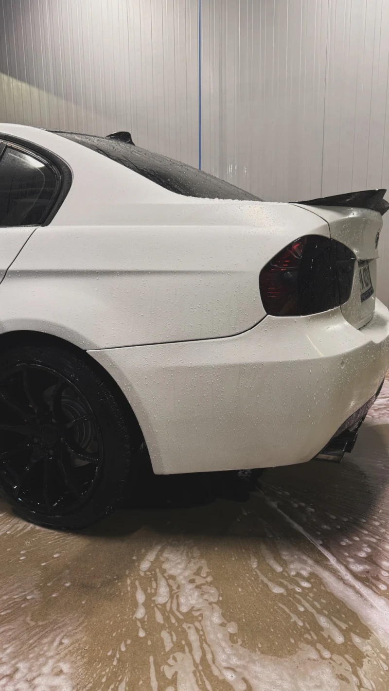 BMW 320, снимка 11 - Автомобили и джипове - 53132792