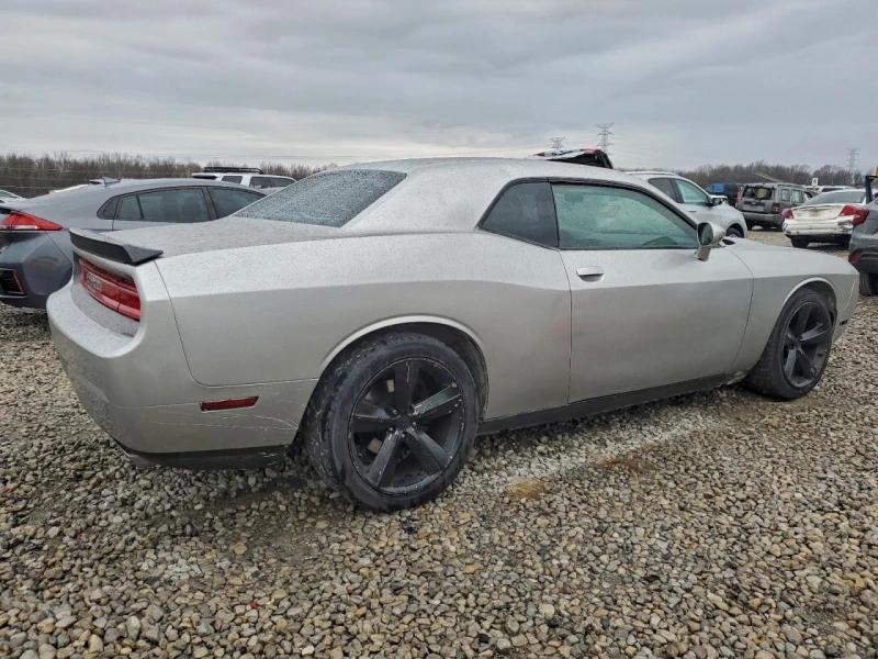 Dodge Challenger 3.6* SXT* ПЕРФЕКТНА, снимка 5 - Автомобили и джипове - 53134898