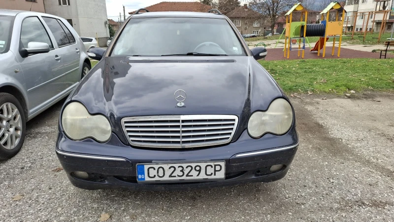 Mercedes-Benz C 220