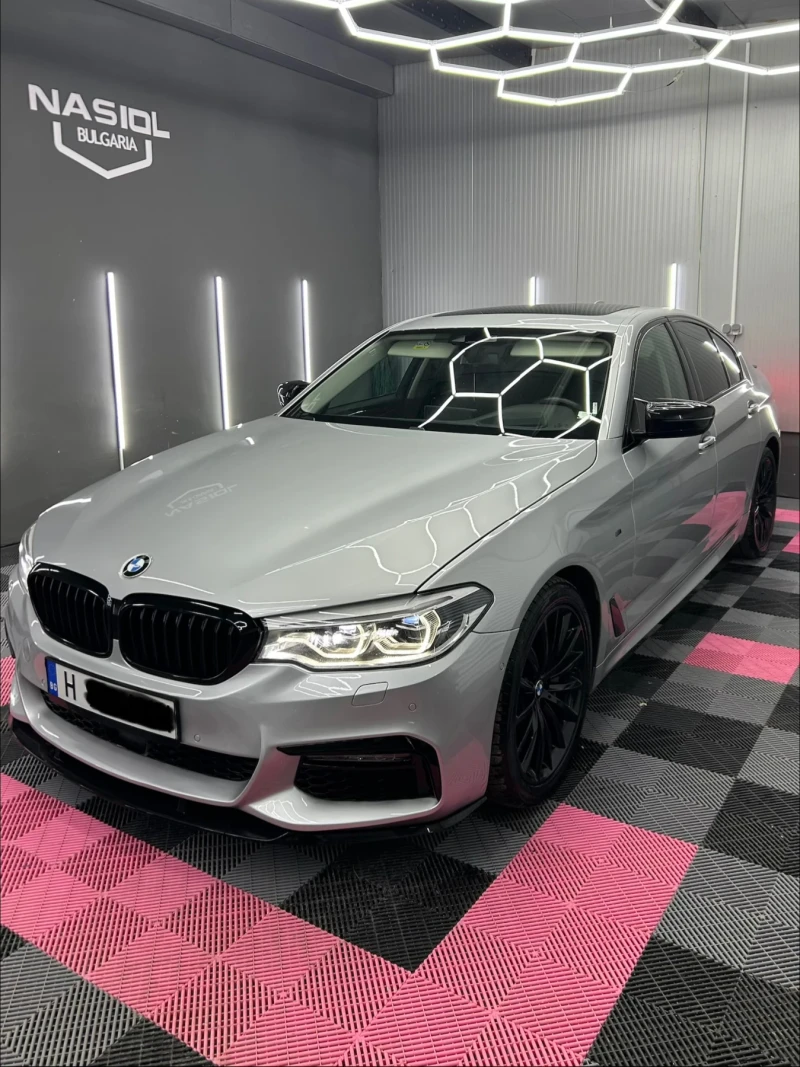 BMW 530 ///M* HUD* DISTR+ * HK* ОБДУХВАНЕ