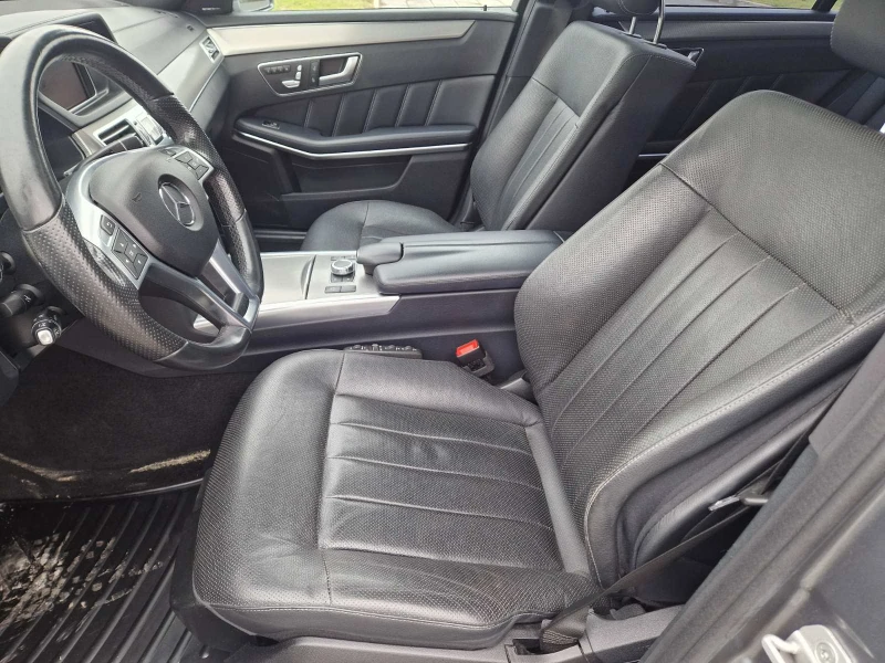 Mercedes-Benz E 320 4Matic AMG Avangarde, снимка 13 - Автомобили и джипове - 53510950