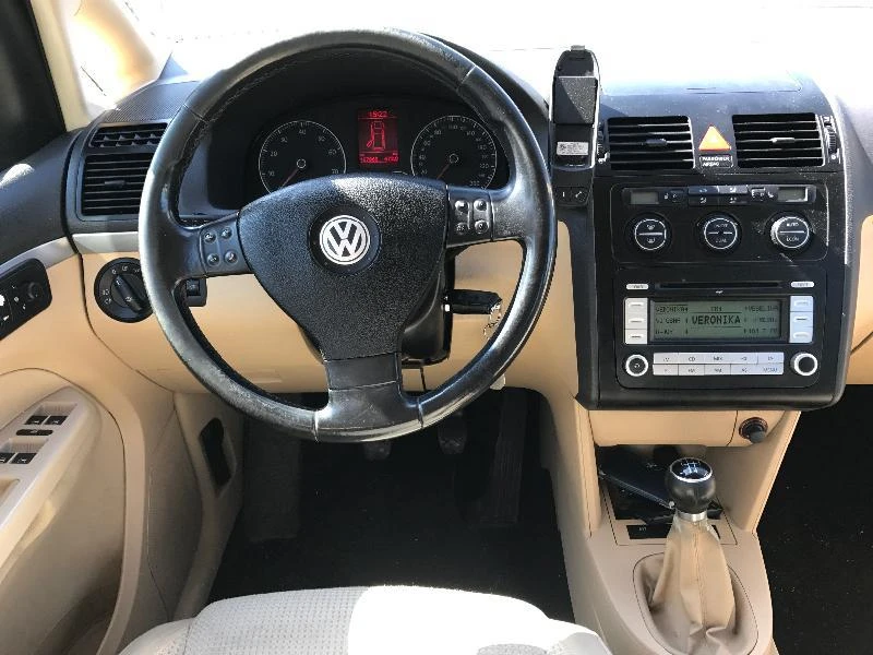 VW Touran 2.0i,Ecofuel,Xenon, снимка 9 - Автомобили и джипове - 19123489