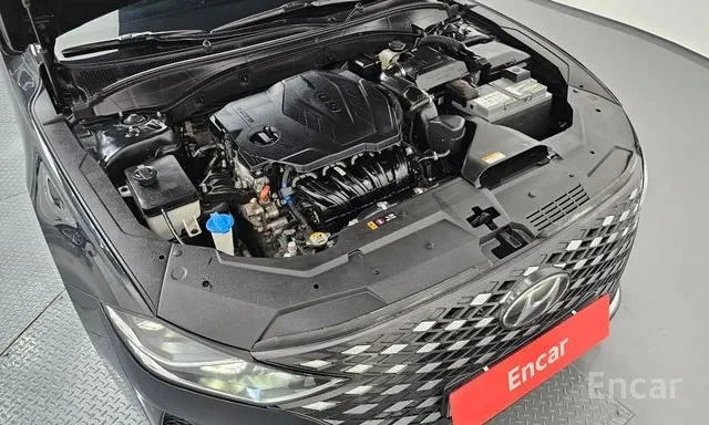 Hyundai Grandeur * ОБДУХВАНЕ * ДИСТРОНИК * 360 КАМЕРА * HEAD UP * , снимка 8 - Автомобили и джипове - 55409492