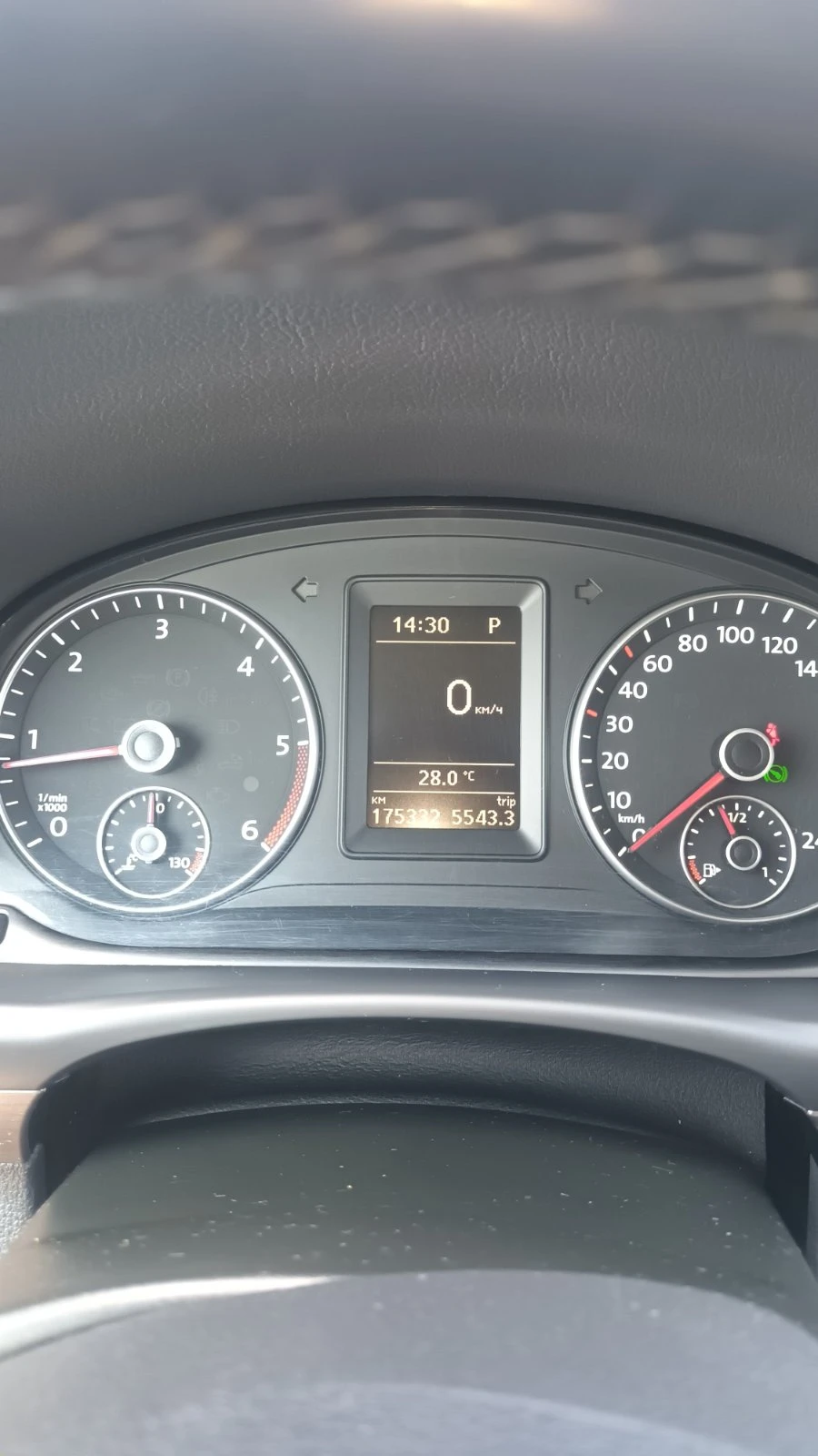 VW Touran 1.6, снимка 1