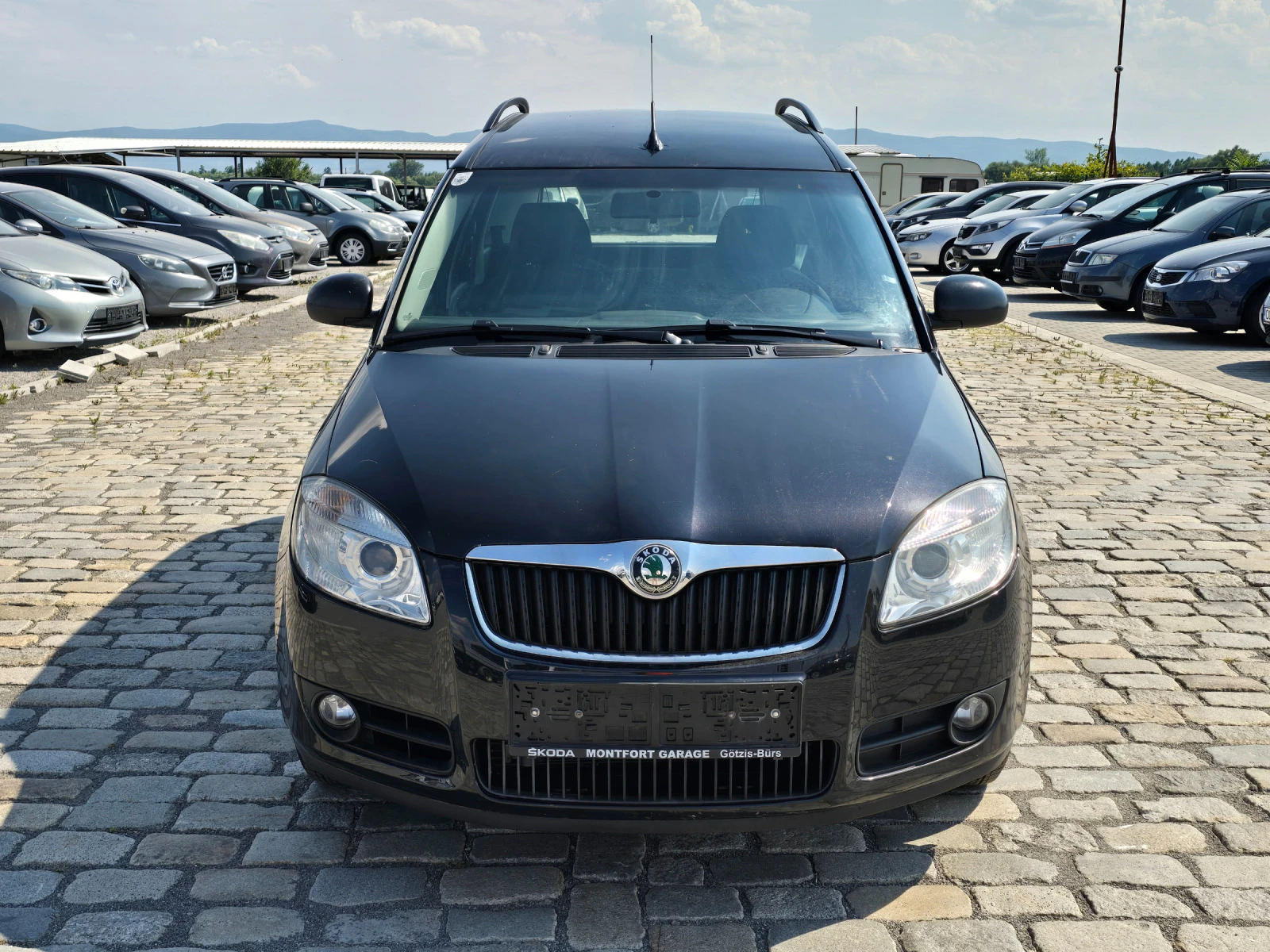 Skoda Roomster 1.4i 86 кс ЧИСТО НОВИ ГУМИ РЕАЛНИ КИЛОМЕТРИ - изображение 2