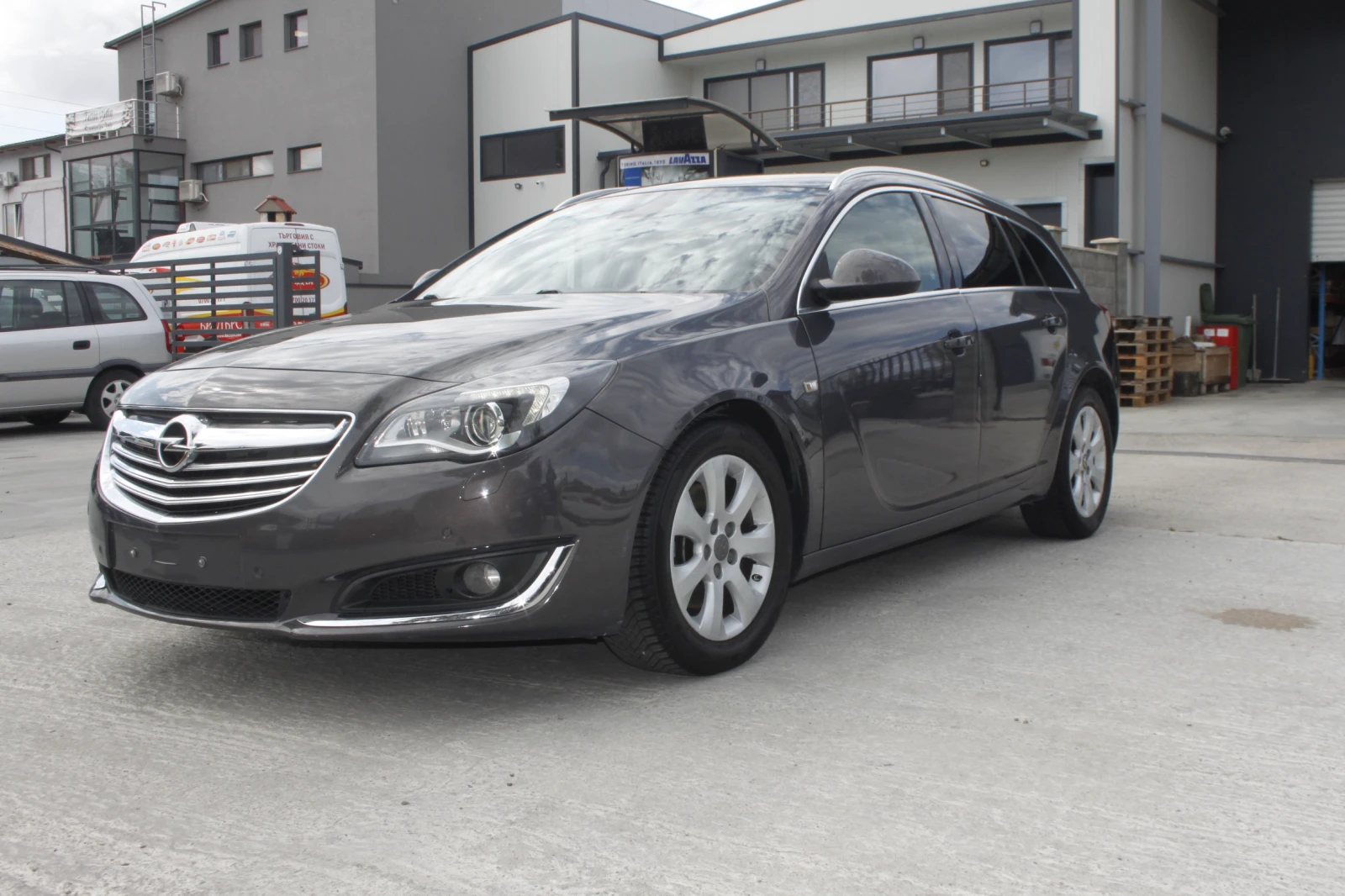 Opel Insignia 2.0CDTI* COSMO* 2015г.* FULL ЕКСТРИ*  - изображение 2