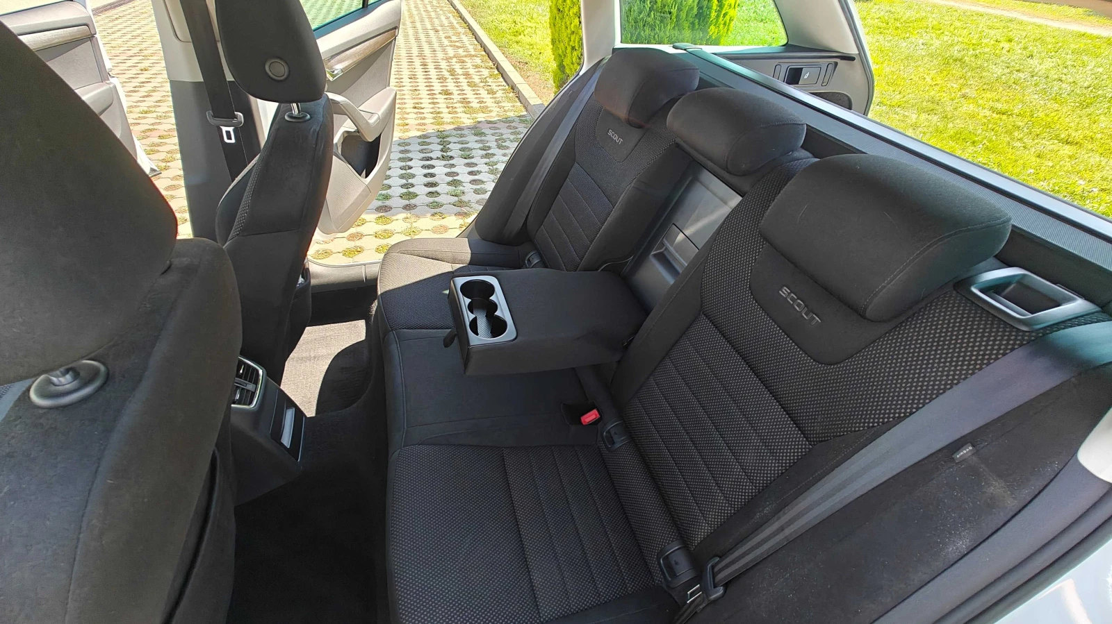 Skoda Octavia Scout 2.0 TDI 4x4 | Mobile.bg   13