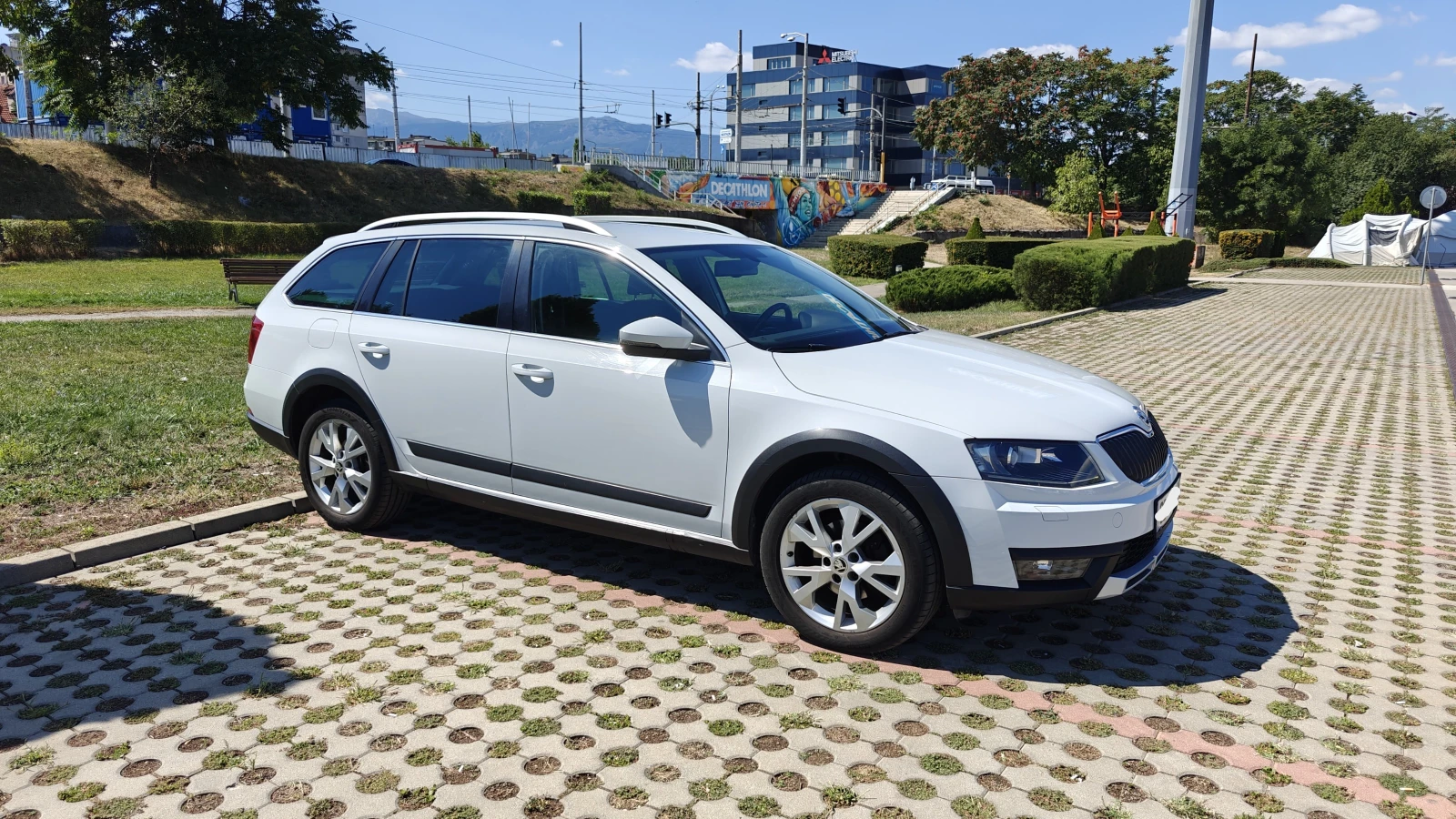 Skoda Octavia Scout 2.0 TDI 4x4 | Mobile.bg   1