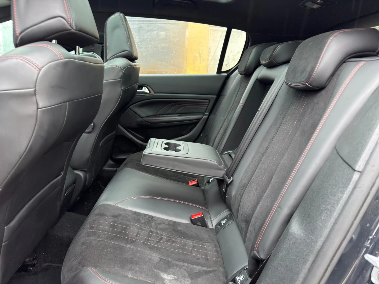 Peugeot 308 2.0 hdi GT 180к.с - изображение 10