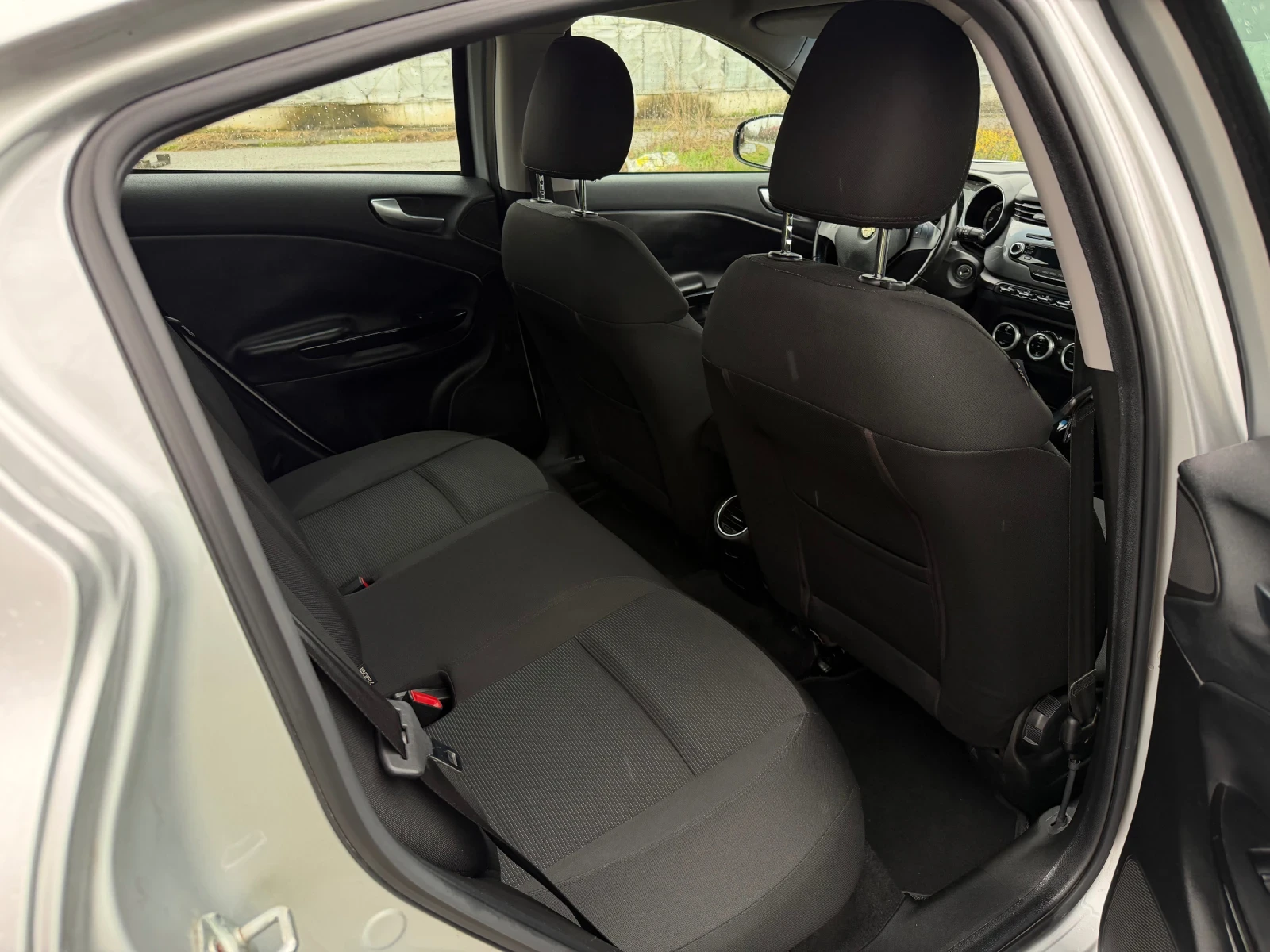 Alfa Romeo Giulietta 1.6JTDm , снимка 13 - Автомобили и джипове - 54055093