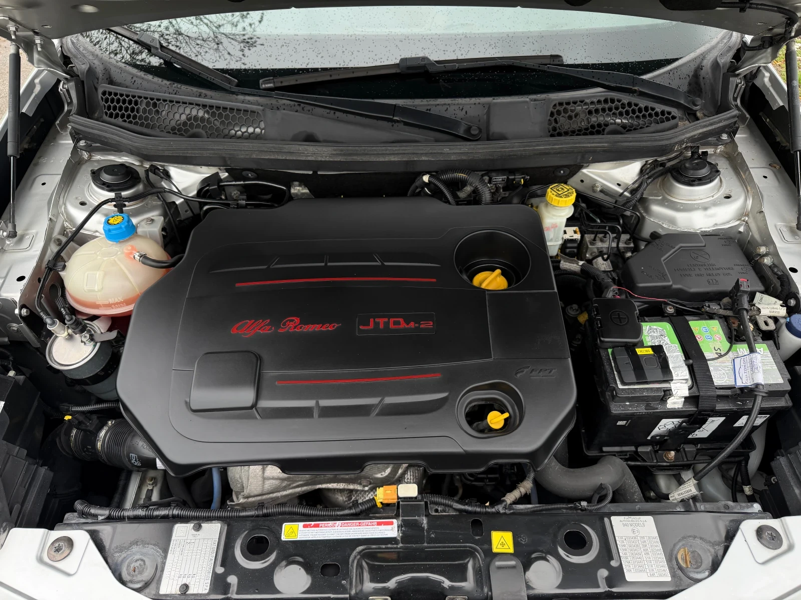 Alfa Romeo Giulietta 1.6JTDm , снимка 17 - Автомобили и джипове - 54055093