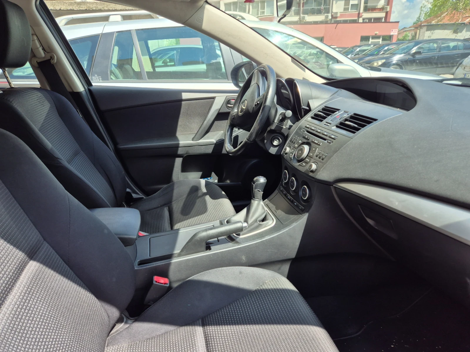 Mazda 3, снимка 6 - Автомобили и джипове - 54289908