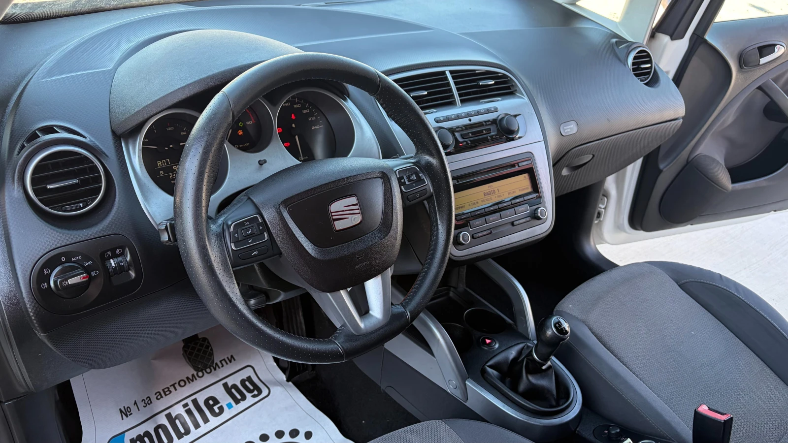 Seat Altea 1.6 tdi, снимка 8 - Автомобили и джипове - 54819863