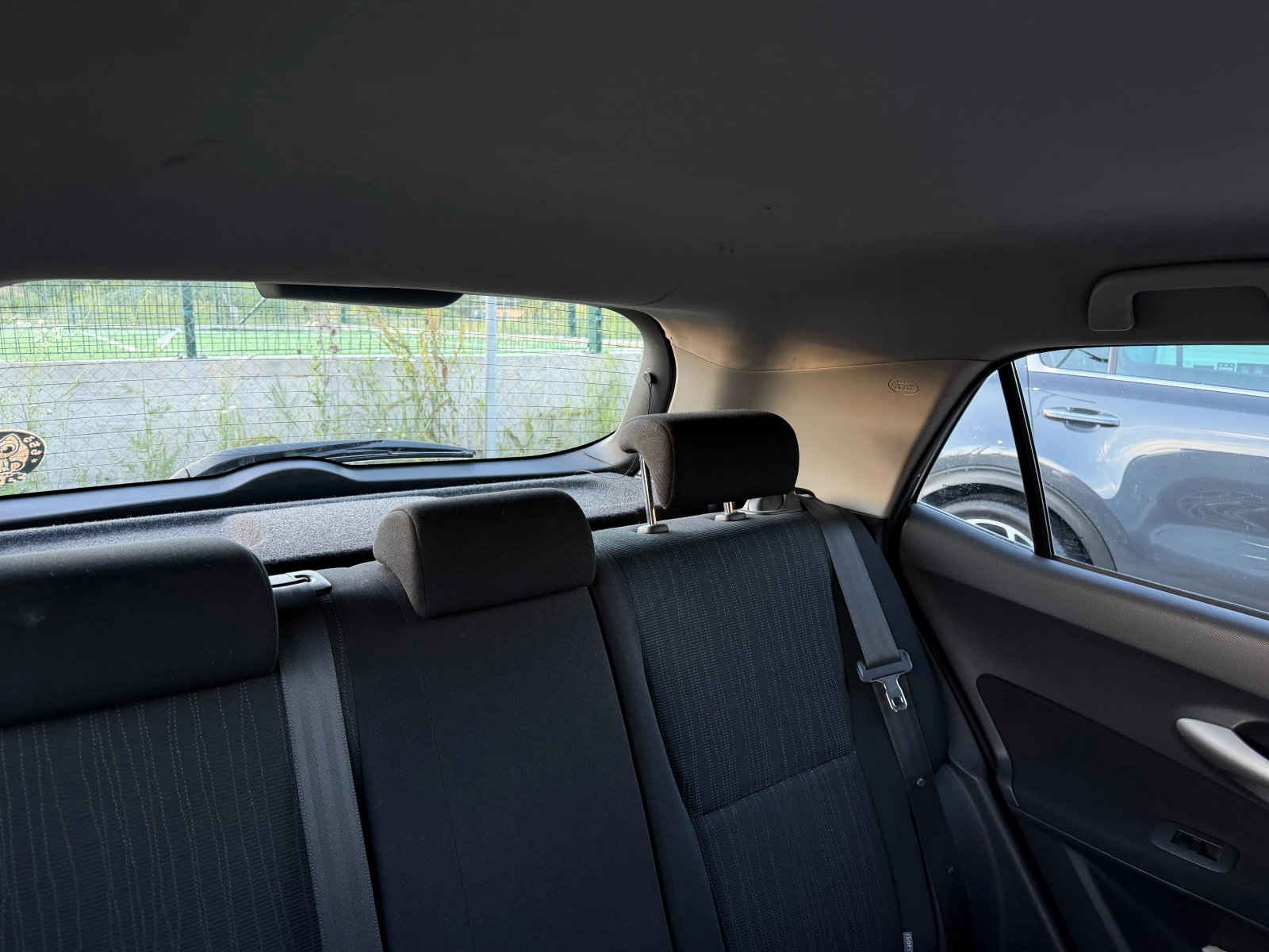 Toyota Auris, снимка 9 - Автомобили и джипове - 54946999