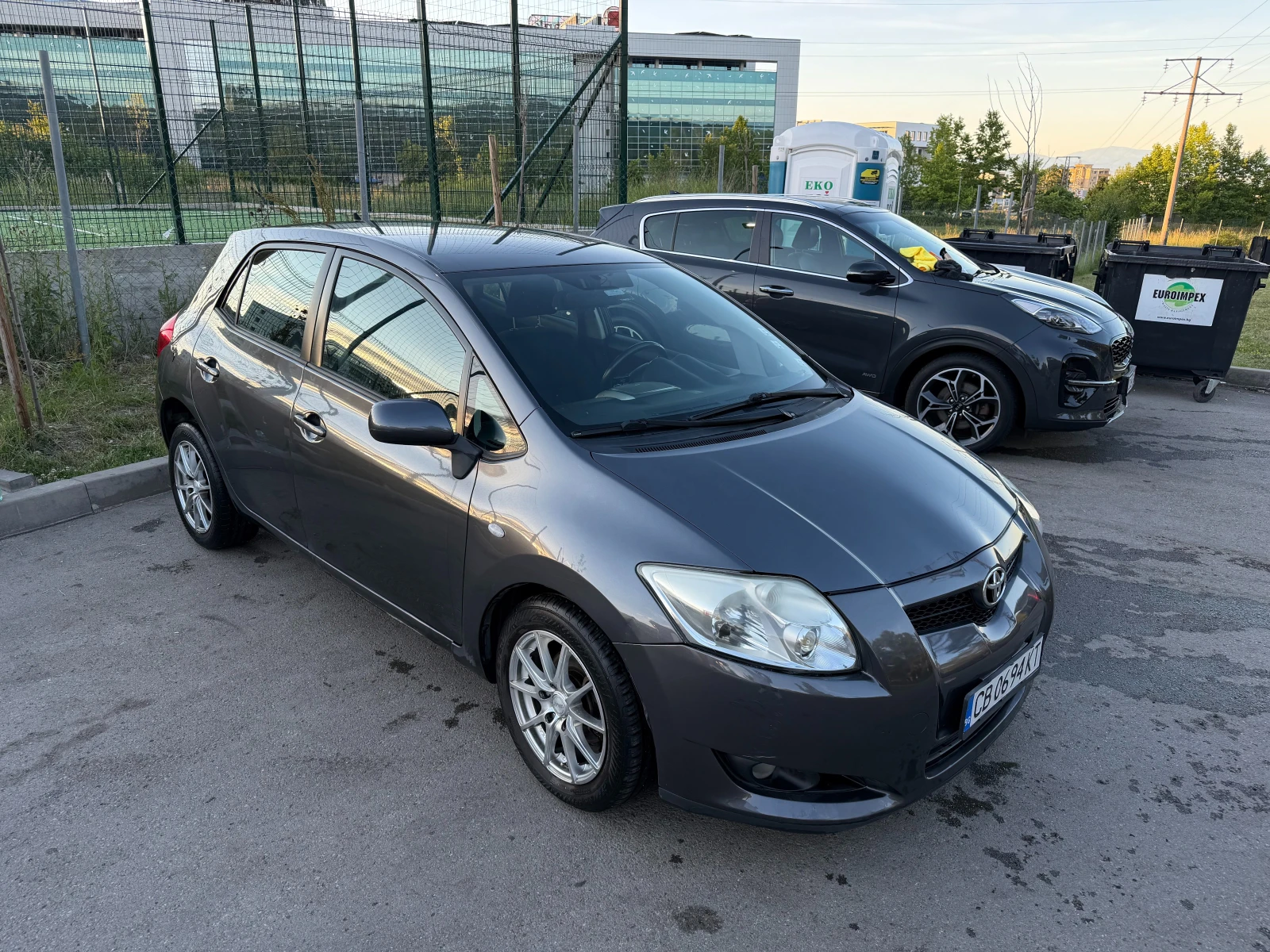 Toyota Auris, снимка 2 - Автомобили и джипове - 54946999