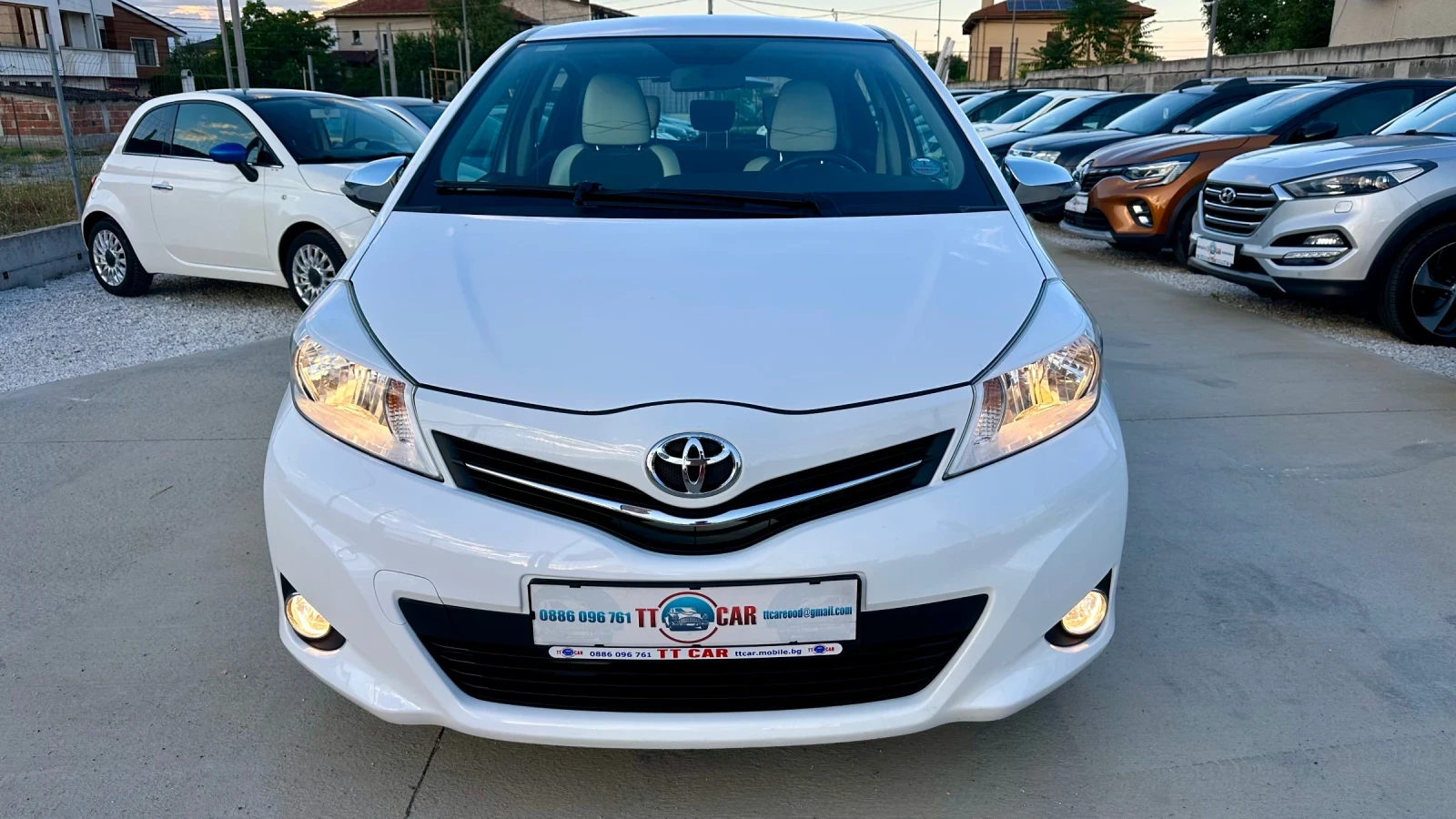 Toyota Yaris 1.4d4d 6-скор. Камера! Кожа! Нави!, снимка 2 - Автомобили и джипове - 54954702