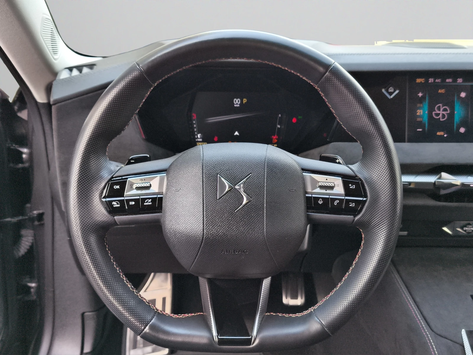 DS DS 4 PERFORMANCE LINE+ BlueHDi 130 EAT8 E6.4//2304R03, снимка 10 - Автомобили и джипове - 55035675