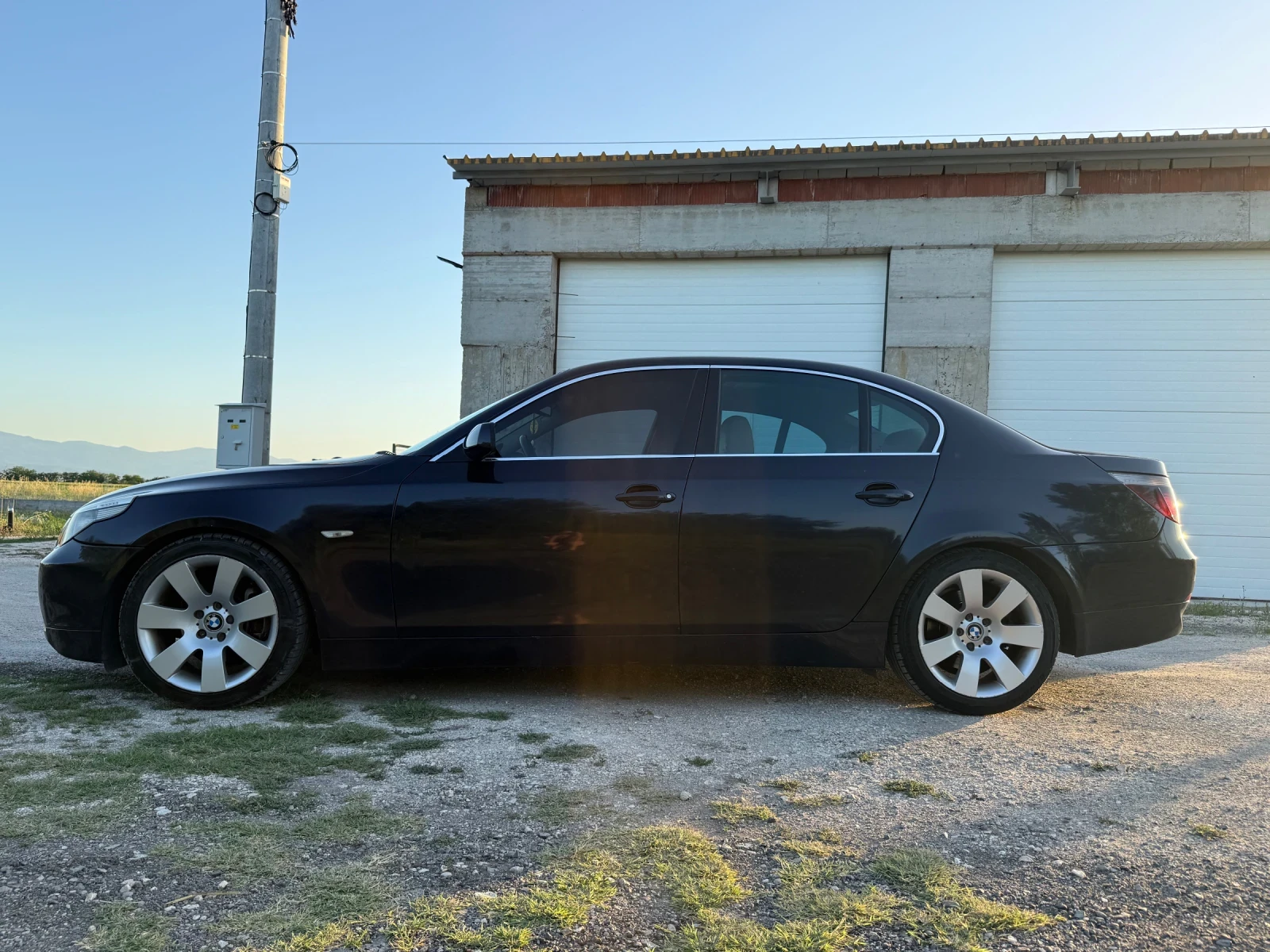 BMW 530, снимка 5 - Автомобили и джипове - 55080945