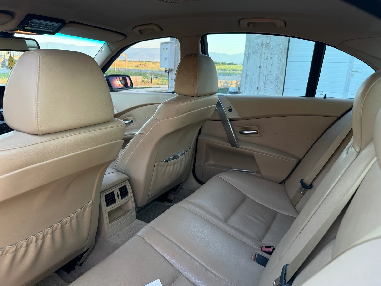 BMW 530, снимка 13 - Автомобили и джипове - 55080945