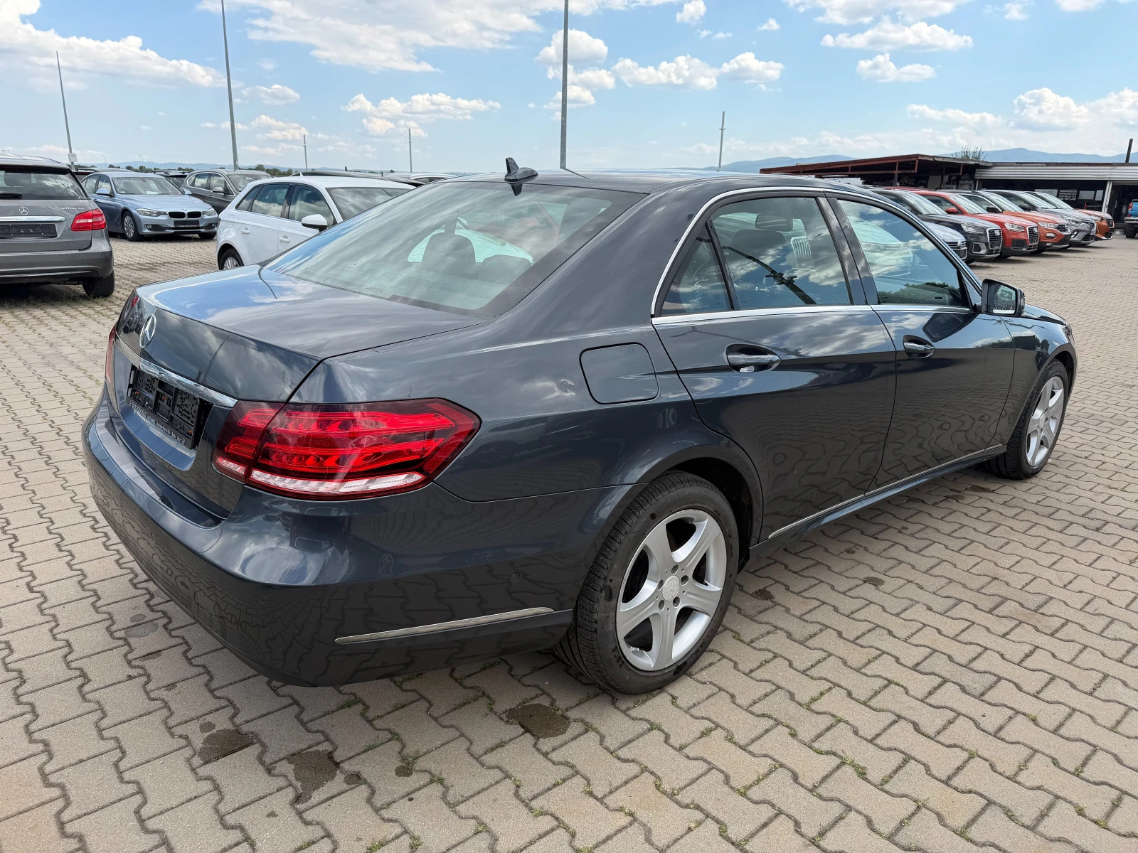 Mercedes-Benz E 350 CDI 9G-TRONIC AVTOMAT/NAVI/KOJA/KAMERA EURO 6, снимка 6 - Автомобили и джипове - 55446925