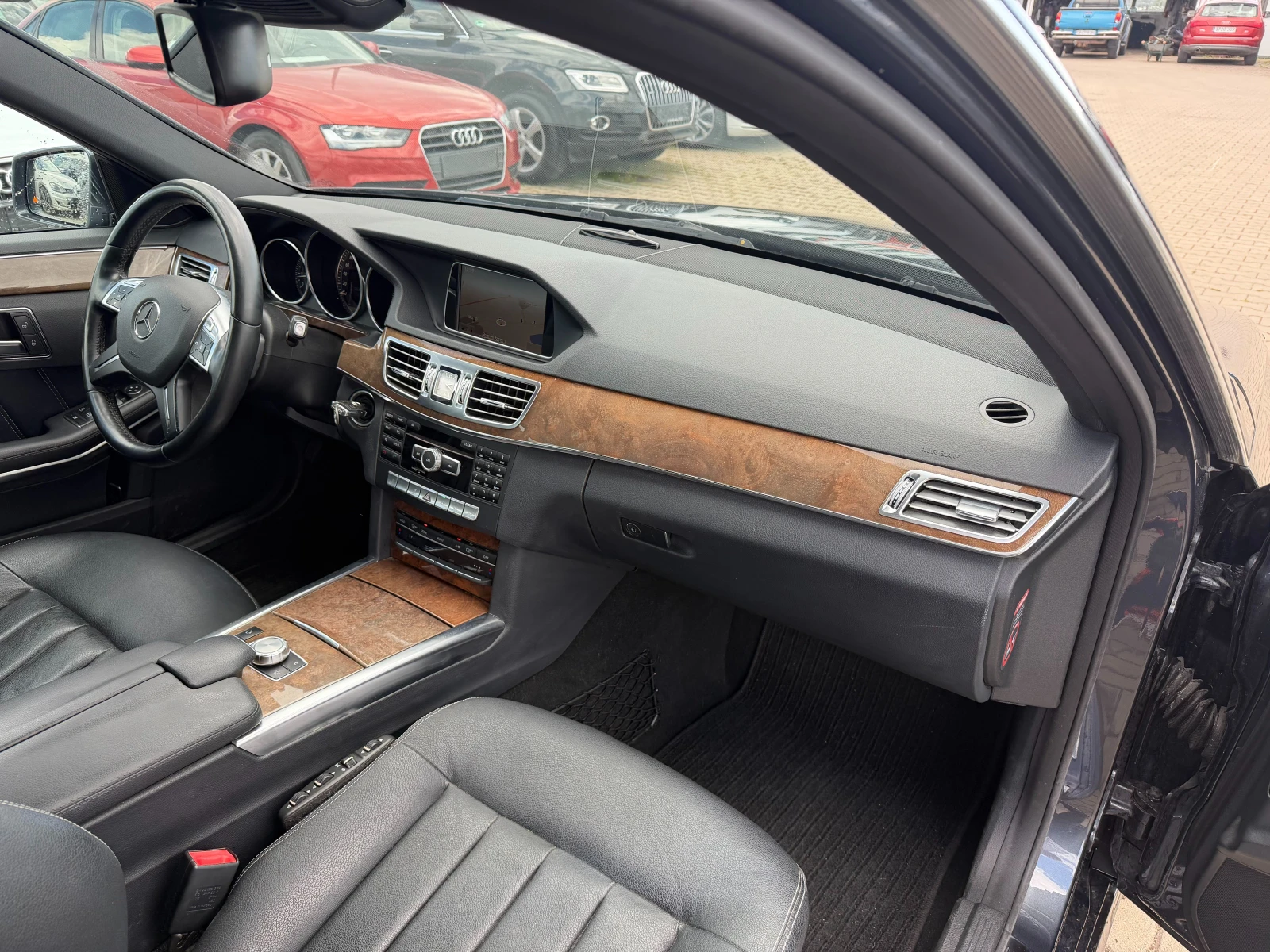 Mercedes-Benz E 350 CDI 9G-TRONIC AVTOMAT/NAVI/KOJA/KAMERA EURO 6, снимка 11 - Автомобили и джипове - 55446925