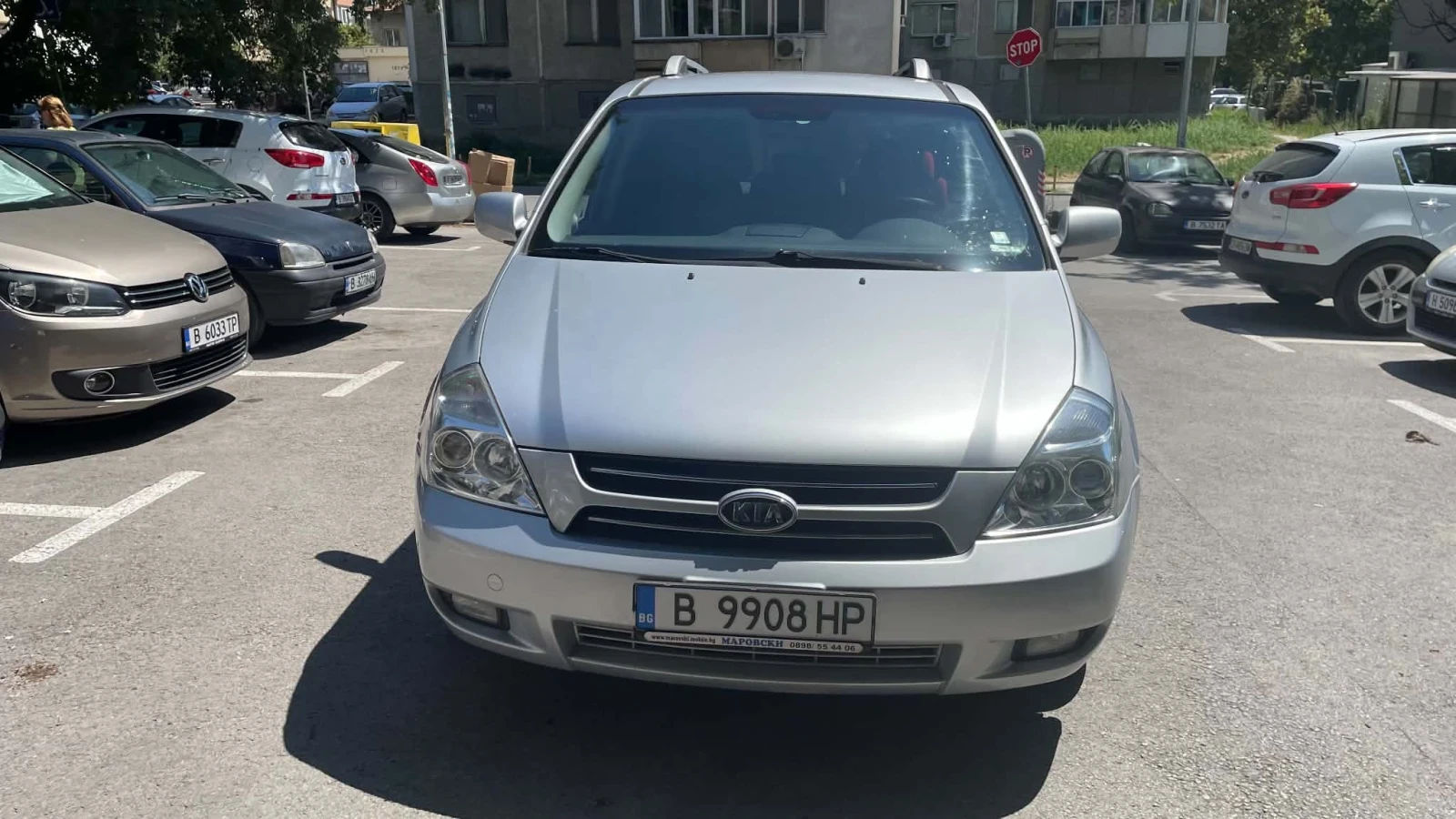 Kia Carnival, снимка 4 - Автомобили и джипове - 55558743