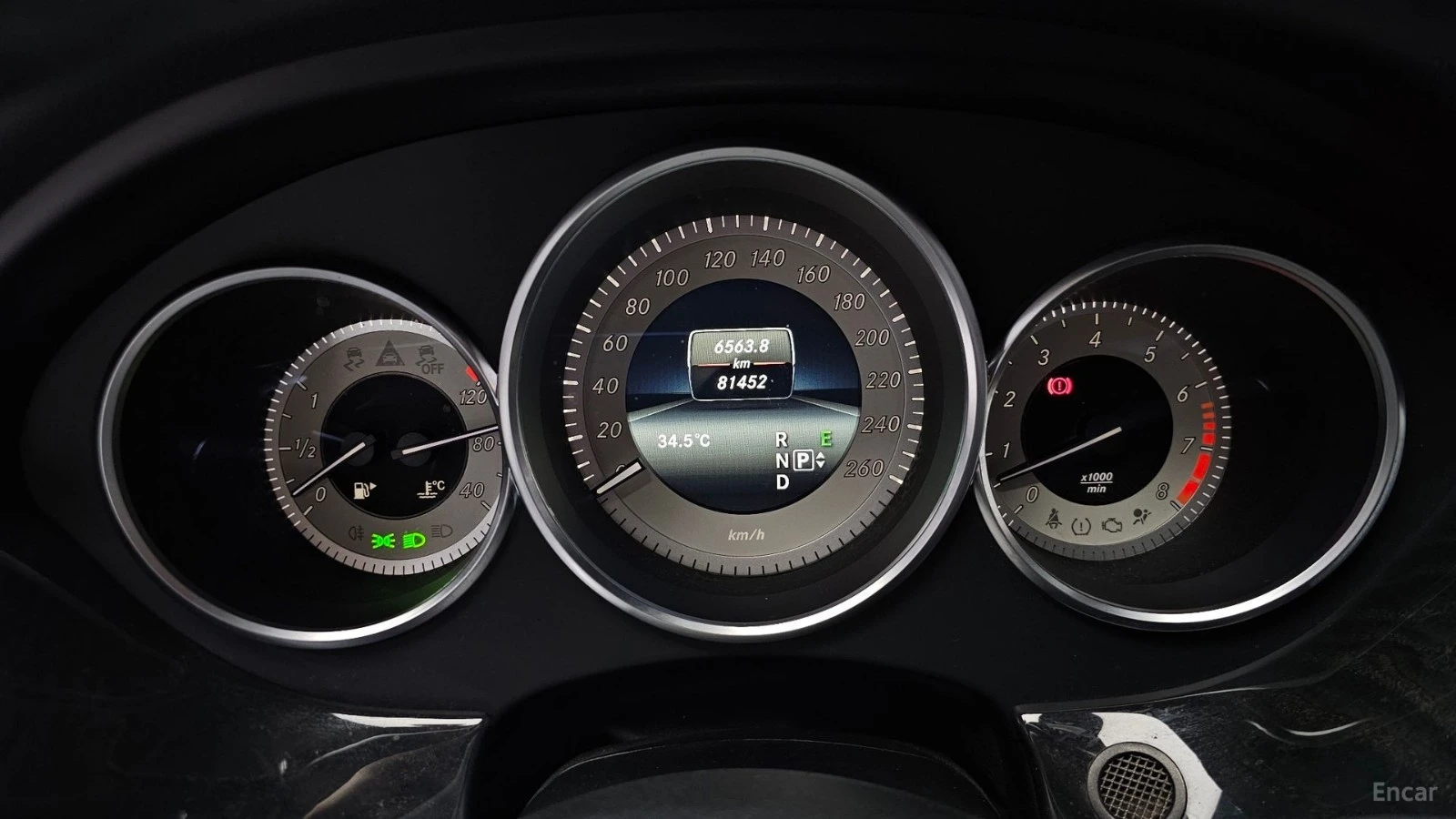 Mercedes-Benz CLS 400 AMG* ПОДГРЕВ* ОБДУХВАНЕ* ШИБИДАХ* 360* , снимка 8 - Автомобили и джипове - 55614635