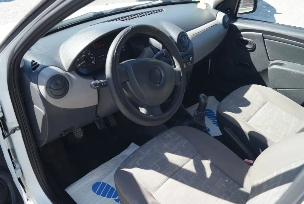 Dacia Sandero 1.4 mpi, снимка 7 - Автомобили и джипове - 55693819