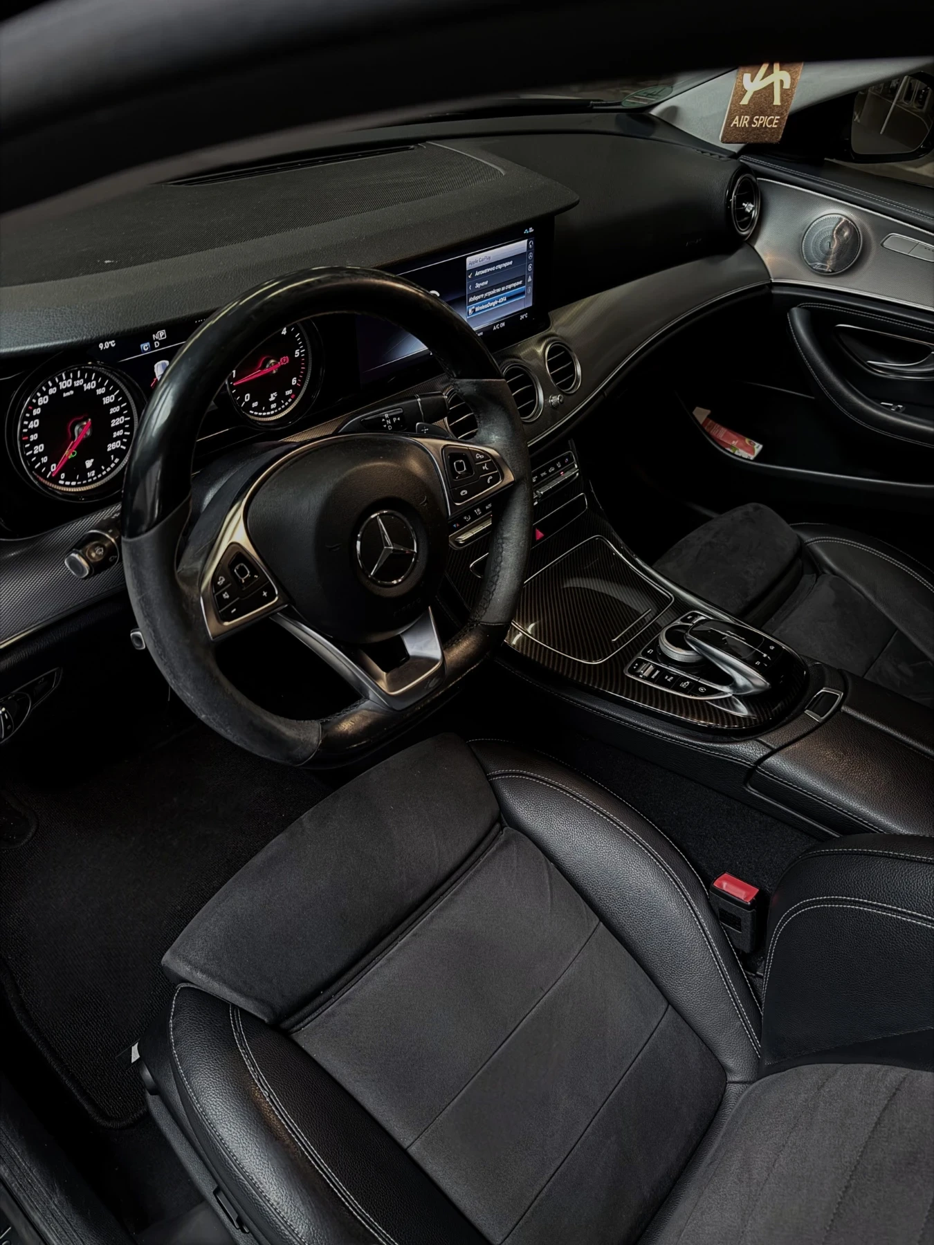 Mercedes-Benz E 220 W213, снимка 5 - Автомобили и джипове - 56448862