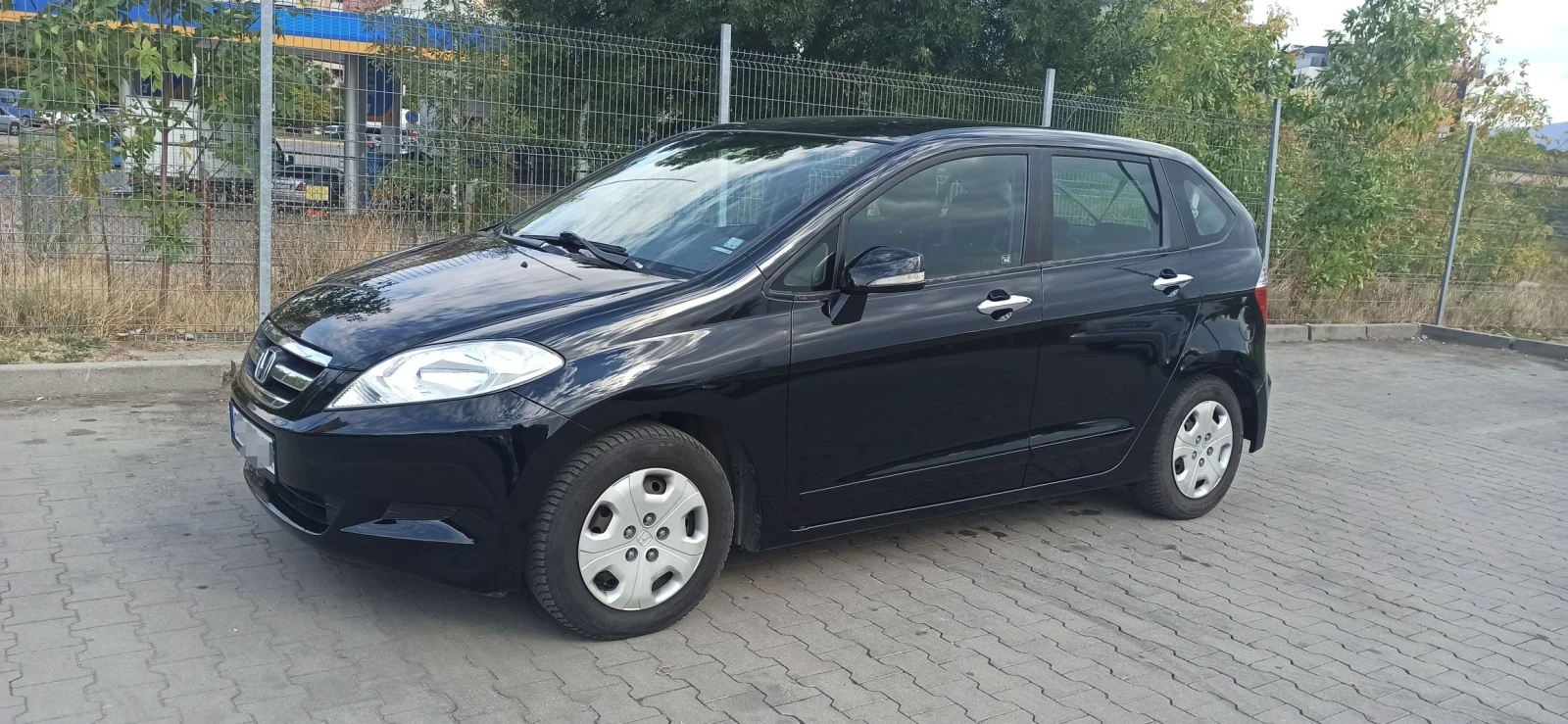 Honda Fr-v МиниВан, снимка 2 - Автомобили и джипове - 56627313