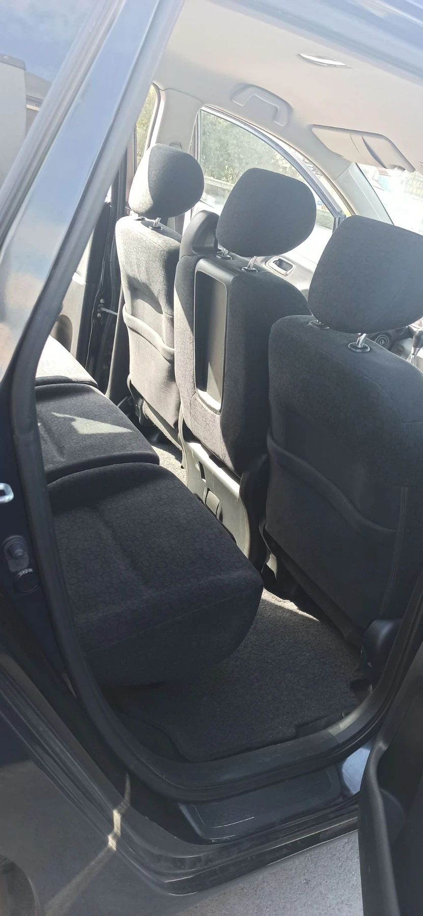 Honda Fr-v МиниВан, снимка 11 - Автомобили и джипове - 56627313