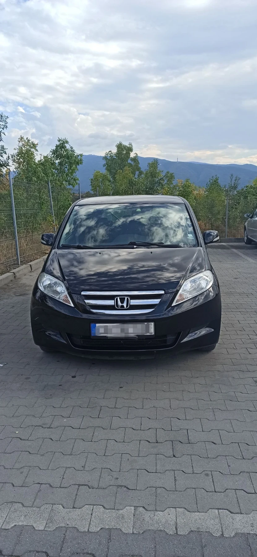 Honda Fr-v МиниВан, снимка 4 - Автомобили и джипове - 56627313