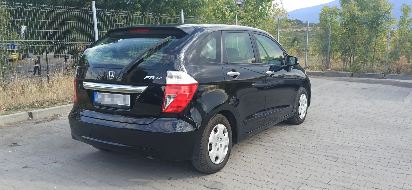 Honda Fr-v МиниВан, снимка 5 - Автомобили и джипове - 56627313