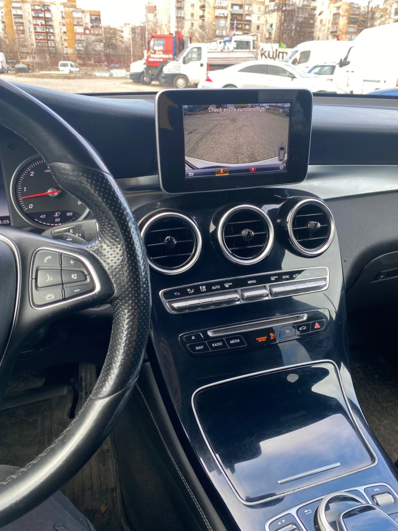 Mercedes-Benz GLC 220 2.2, снимка 9 - Автомобили и джипове - 47032848