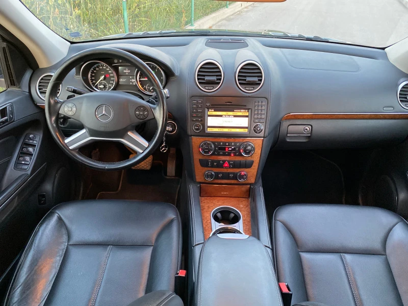 Mercedes-Benz GL 350 Перфектен, снимка 10 - Автомобили и джипове - 47446743