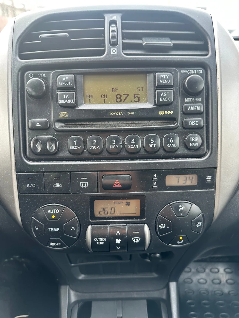 Toyota Rav4, снимка 10 - Автомобили и джипове - 50132634