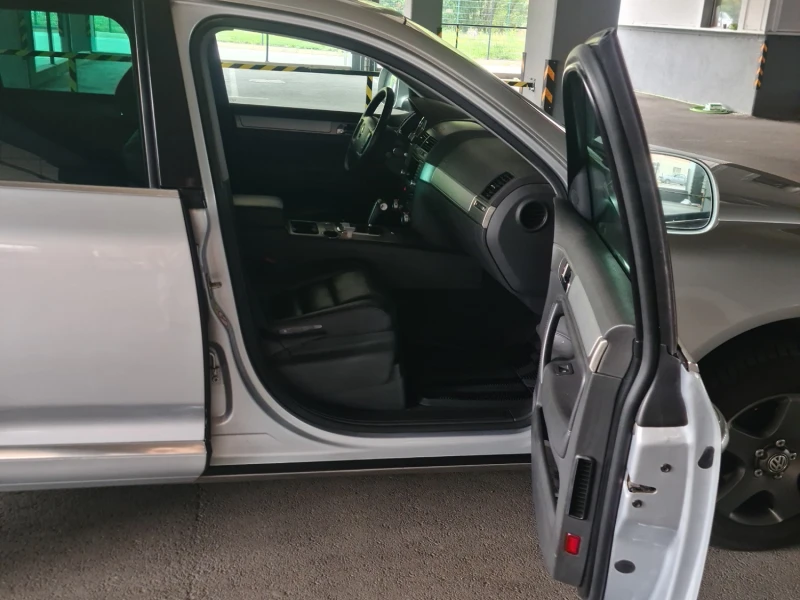 VW Touareg R5, снимка 8 - Автомобили и джипове - 51378152