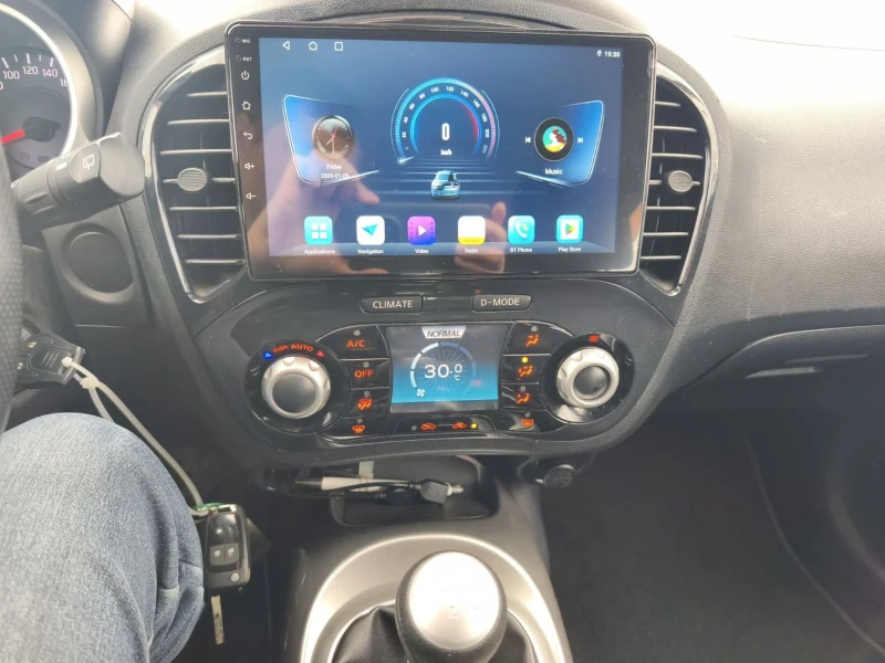 Nissan Juke 1.5Dci/6-скорости, снимка 17 - Автомобили и джипове - 53025217