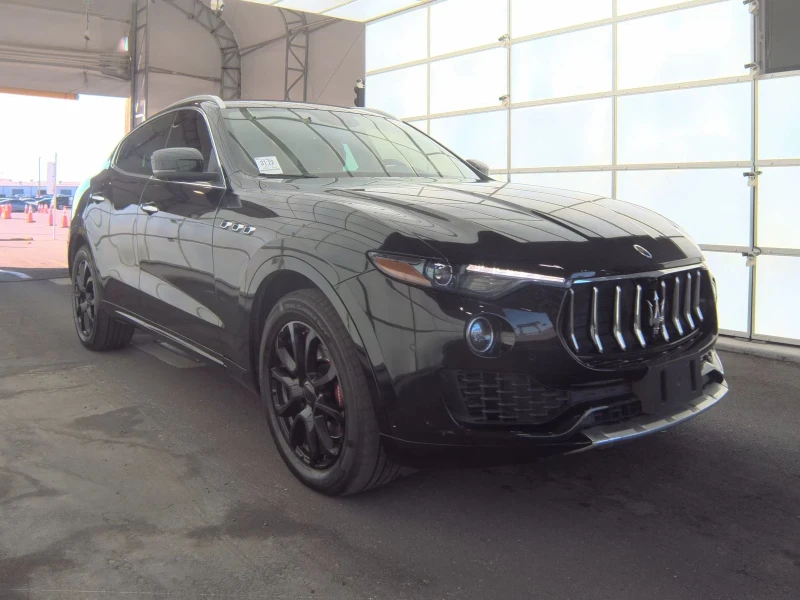 Maserati Levante Q4 | ОБДУХВАНЕ | ПАНОРАМА | BLIND SPOT, снимка 2 - Автомобили и джипове - 53227231