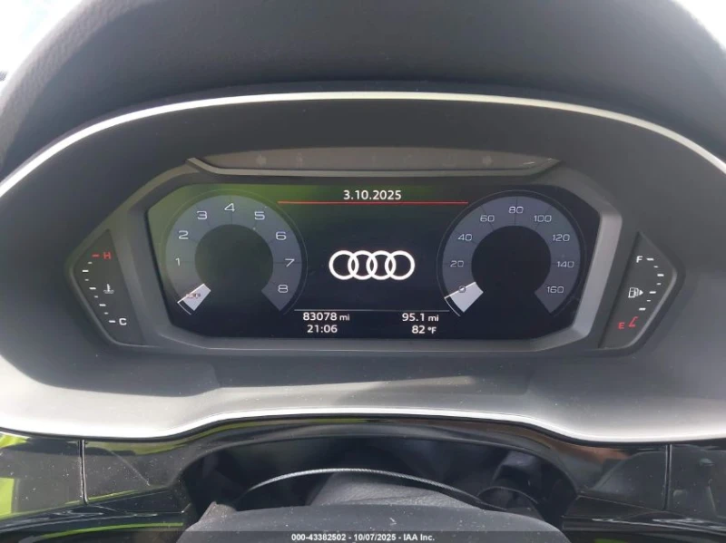 Audi Q3 PREMIUM, снимка 8 - Автомобили и джипове - 53259556