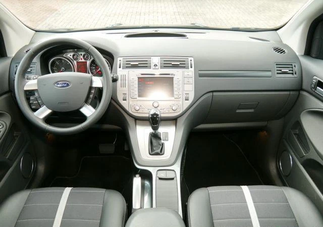 Ford Kuga 2.0 TDCI - изображение 2