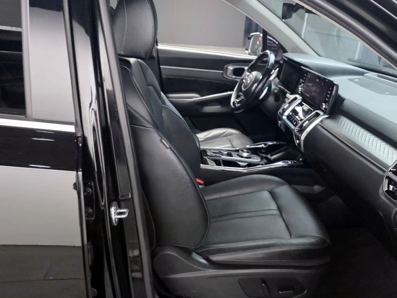 Kia Sorento Diesel 2.2 4WD| 202к.с.| ВКЛ.ТЕХНОТЕСТ, снимка 12 - Автомобили и джипове - 55688965