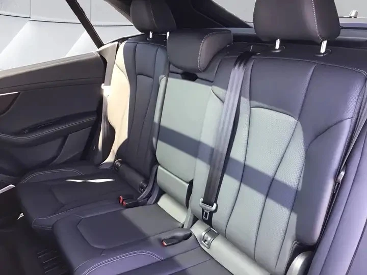 Audi Q8, снимка 14 - Автомобили и джипове - 56155282