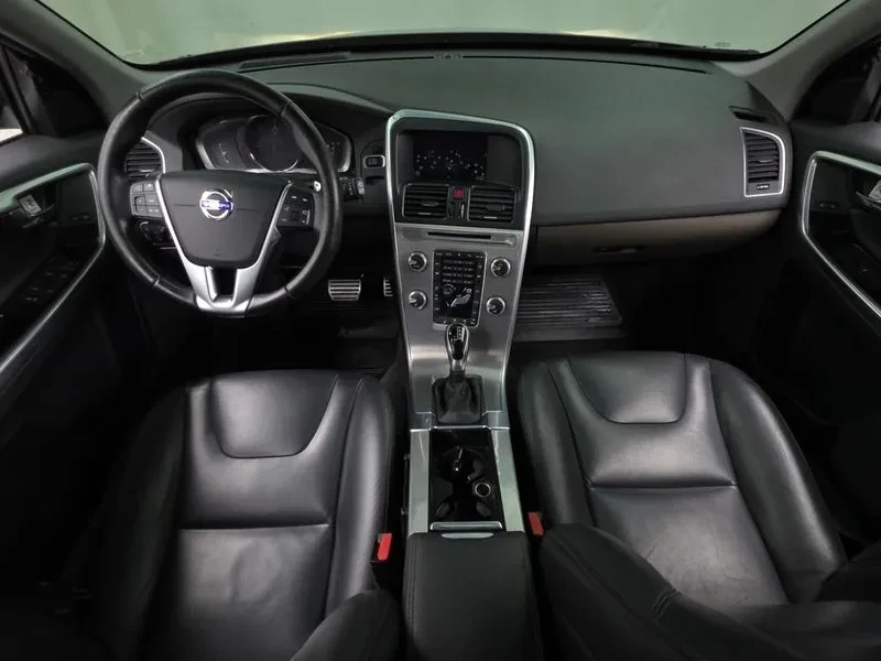 Volvo XC60 D4 1St Generation, снимка 14 - Автомобили и джипове - 56225093